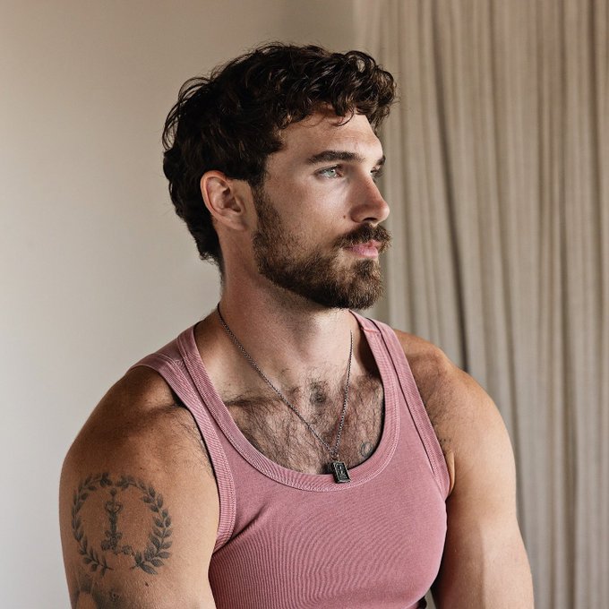 MikeSterling22's tweet photo. Michael sterling for #TankTopThursday✨ #MichaelYerger #TankTop https://t.co/hB49WJd5OL