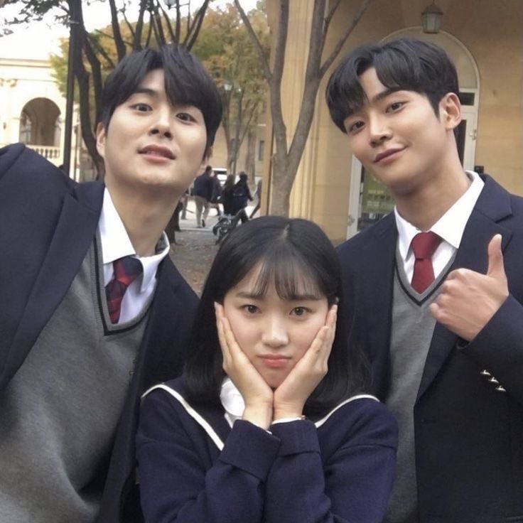 aweakheromyat's tweet photo. 한드 청춘물 그만 좋아하는 법 좀 알려주세요.. https://t.co/hGj03Oa6XX