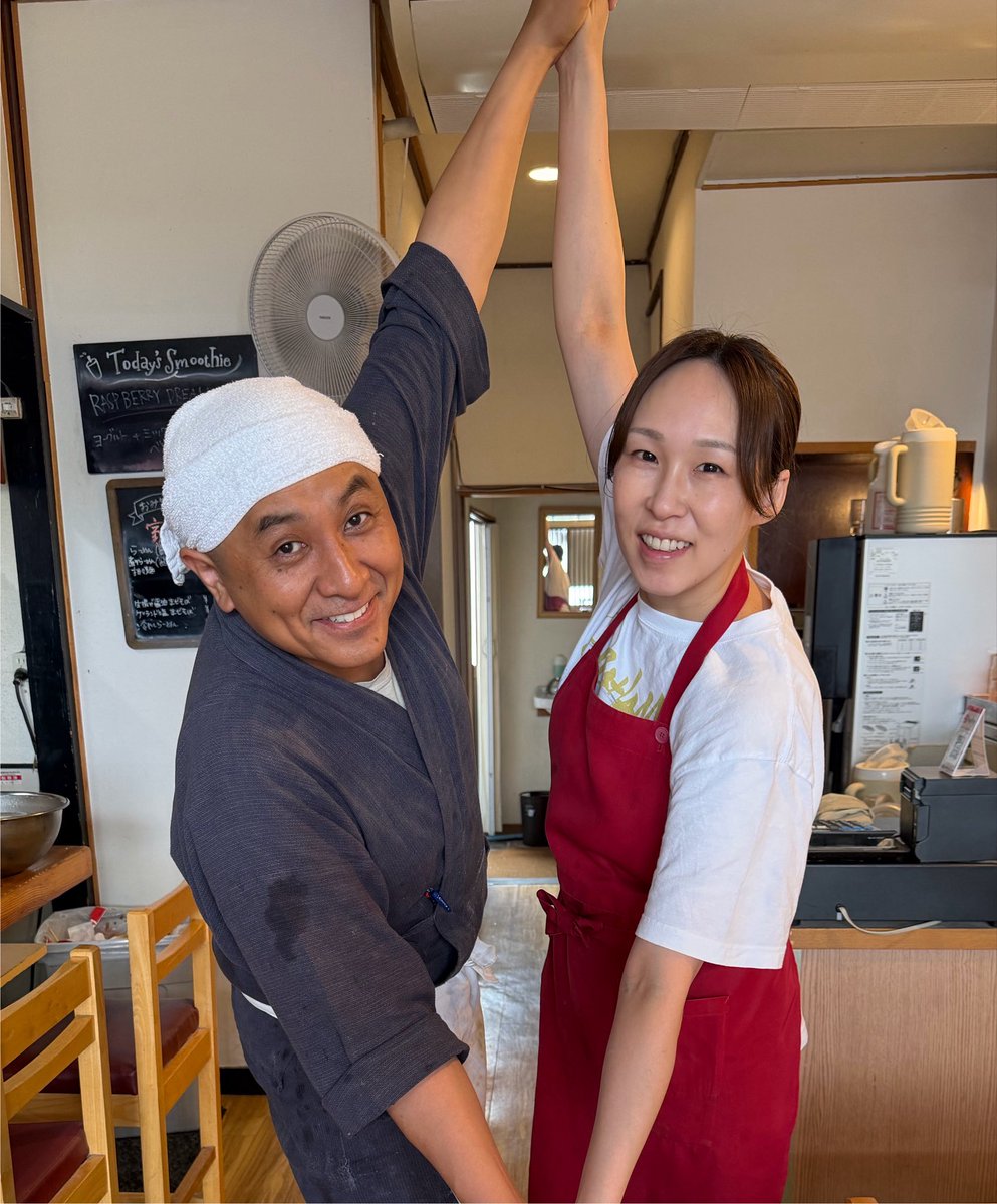 ramenshibahama's tweet photo. 【火曜日・水曜日は狙い目です】
夏休みに入り、おかげさまで連日多くのお客様にご来店いただいております！

お待ちいただく状況も増えておりますが、火曜日と水曜日は比較的空いており、待ち時間なくスムーズに入店できることが多いです。

ゆっくりお食事を楽しみたい方は、ぜひ火・水のご来店をお待ちしております！