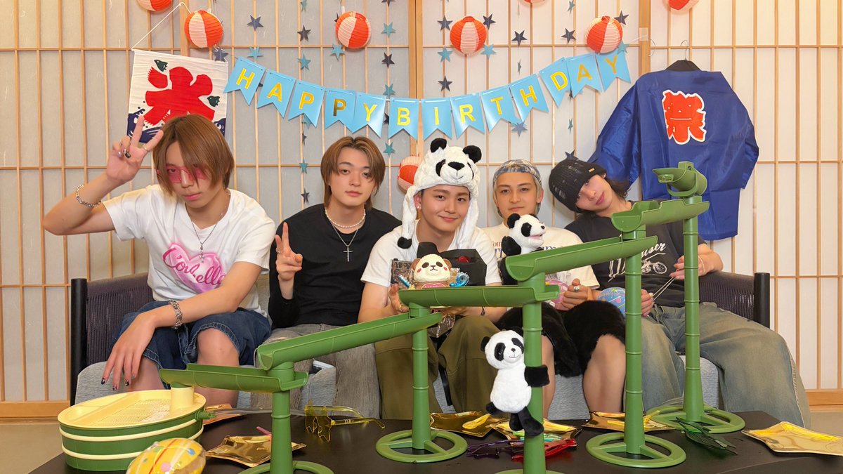 starglow_bmsg's tweet photo. #HappyTAIKIday 🎂✨ https://t.co/BJI3cQsugT