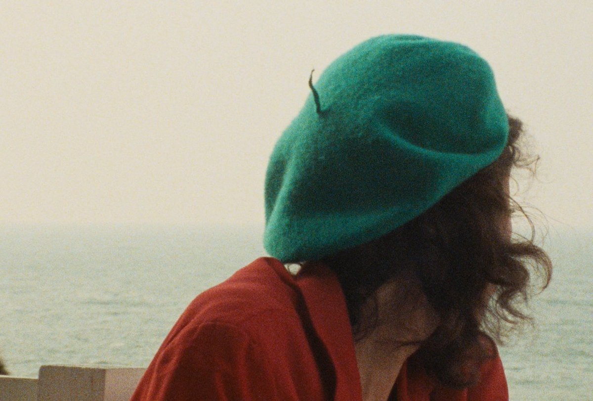 4NReveur's tweet photo. Le Rayon vert (Éric Rohmer, 1986) https://t.co/N37W0ctv34