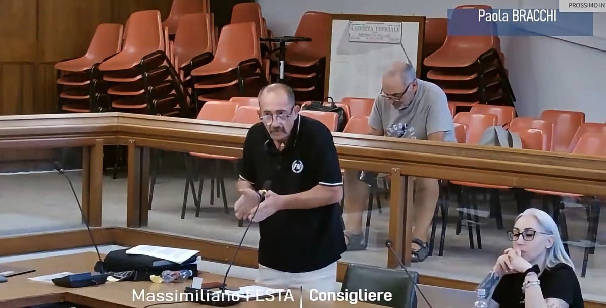 AlekosPrete's tweet photo. A Cormano il consigliere Massimiliano Festa, eletto con Fratelli d'Italia, interviene in aula con croce celtica e maglia di Forza Nuova. La denuncia di AVS e ANPI. 
Le istituzioni non sono un palcoscenico per rigurgiti neofascisti. #matrice https://t.co/a3Pj80Ngaz