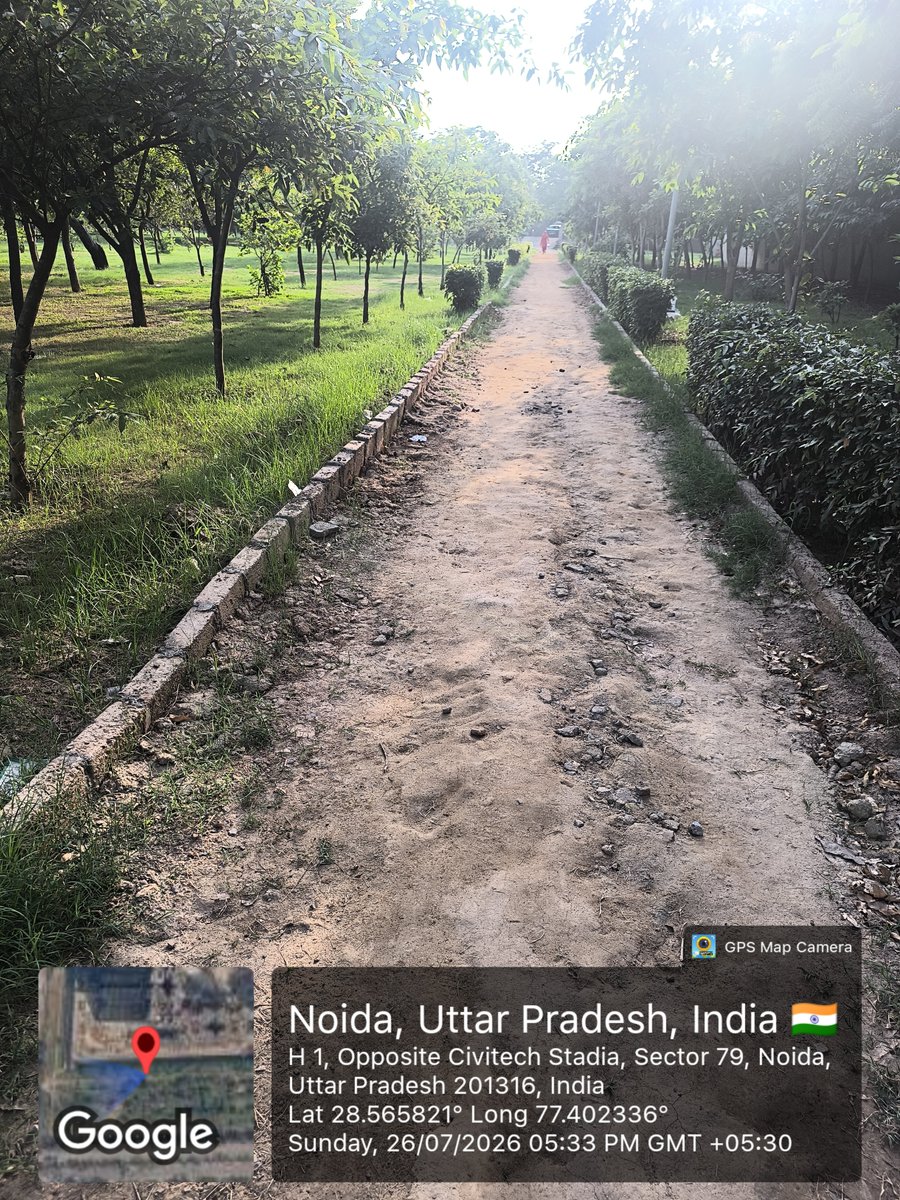 SandeepBhati01's tweet photo. @noida_authority @dmgbnagar @Uppolice @noidapolice @CMOfficeUP 🚨 4 Reminders के बाद भी कोई कार्रवाई नहीं।

सेक्टर-115, सोरखा के नोएडा अथॉरिटी पार्क का 300m रनिंग ट्रैक आज भी बदहाल है। बच्चों, महिलाओं व रनर्स की सुरक्षा खतरे में है। @noida_authority कृपया बताएं—ट्रैक कब तक ठीक होगा? @CMOfficeUP कृपया संज्ञान लें। https://t.co/bVu7Jtyo06