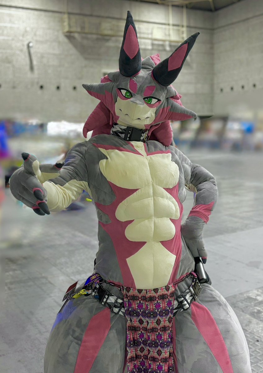 hidamari_wolf's tweet photo. ①急にお声かけしたのにも関わらず優しくお写真撮らせてくれた方々！！
ほんとにありがとうございました😭💕 https://t.co/pFFgNyItPf