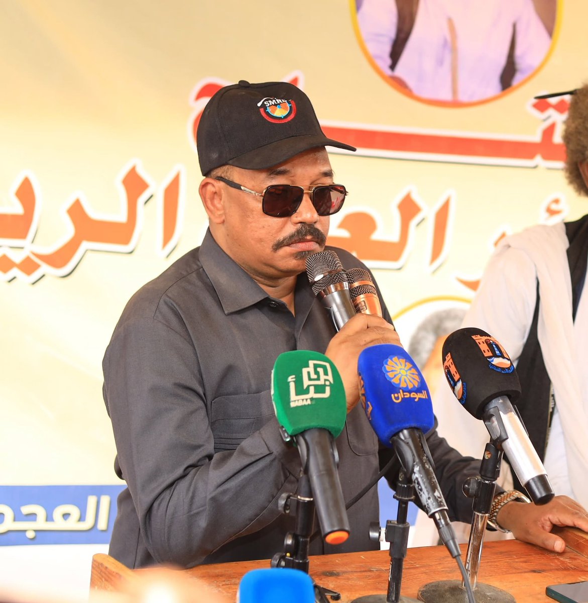 SmrcSudan's tweet photo. المدير العام يتعهد بتسخير إمكانيات الشركة من أجل النهوض بشركة #أرياب https://t.co/90YakgnmXW