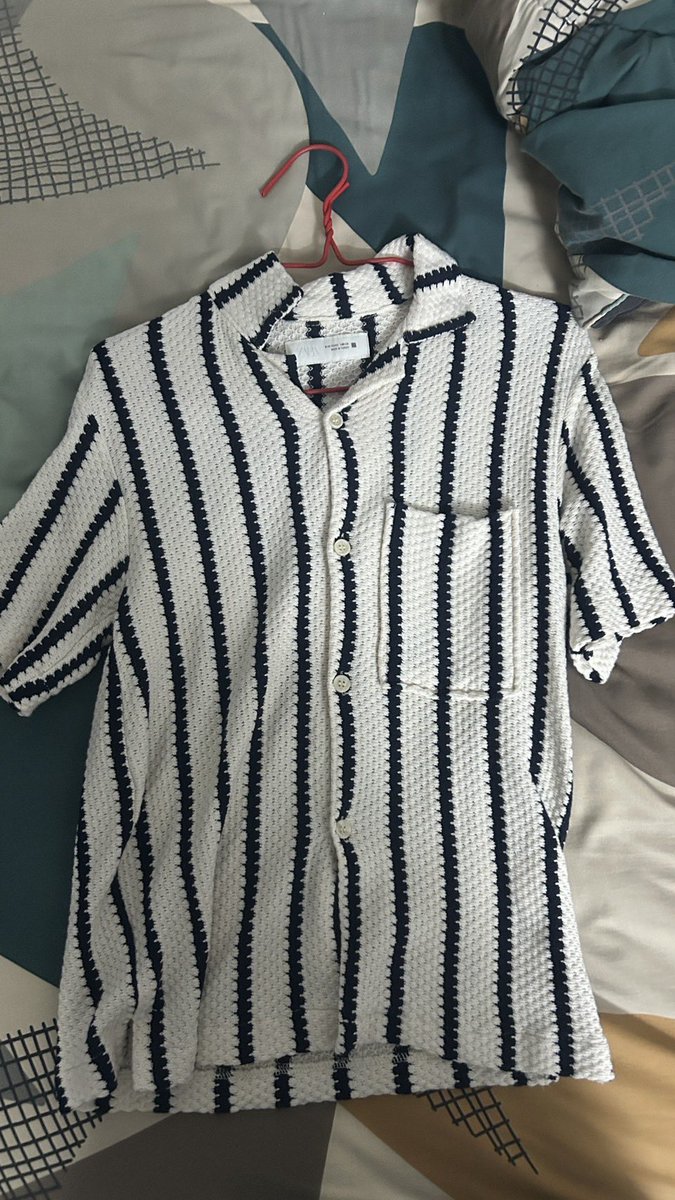 treewellu's tweet photo. ส่งต่อเสื้อเชิ้ต Zara ไซส์ 9-10 years (140 cm) ผ้า cotton 100%
ส่วนตัวอก 36 ไหล่ 17 แอบติดอกนิดนึง
ราคา 960 ขายต่อ 860 ใส่รอบเดียว
#ส่งต่อ #ส่งต่อเสื้อผ้า #zara #เสื้อผ้ามือสอง https://t.co/wfIU9h6Mko