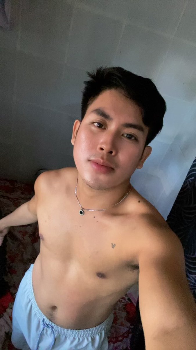 Johnkyle229910's tweet photo. 💦💦 https://t.co/XN56PFFXCR