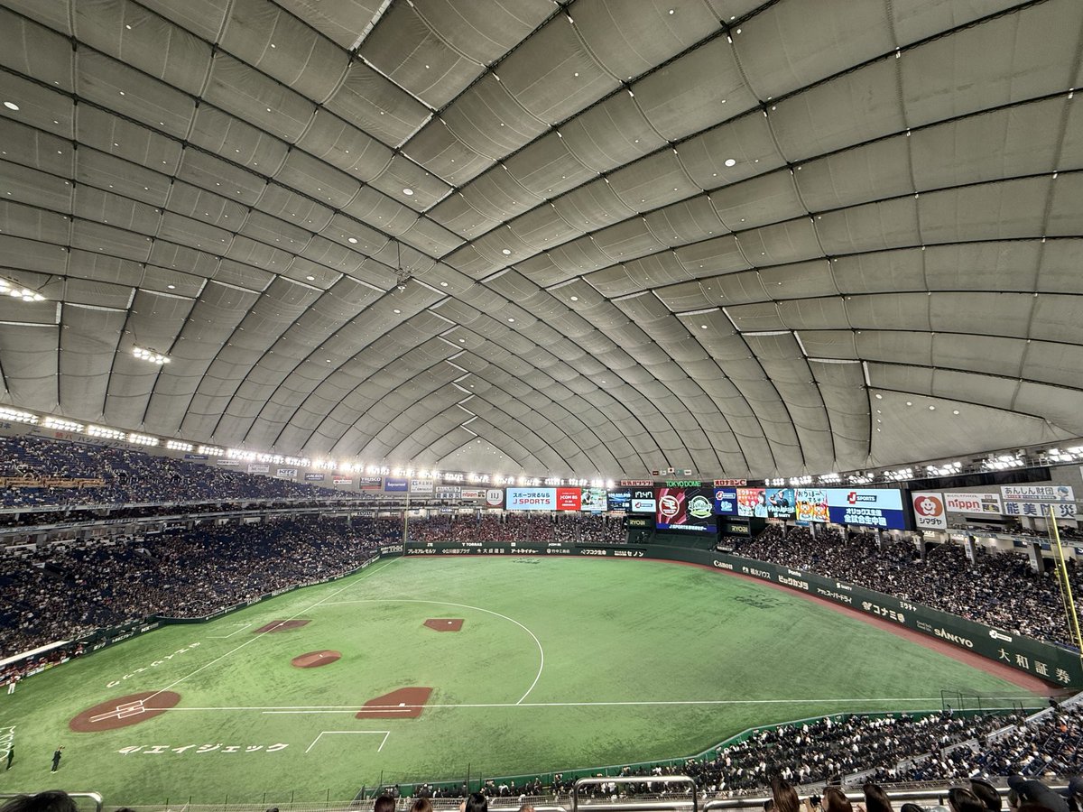 y_m1002's tweet photo. 東京ドームより京セラドームの方が音が良いなぁ https://t.co/itkuSpQzZC