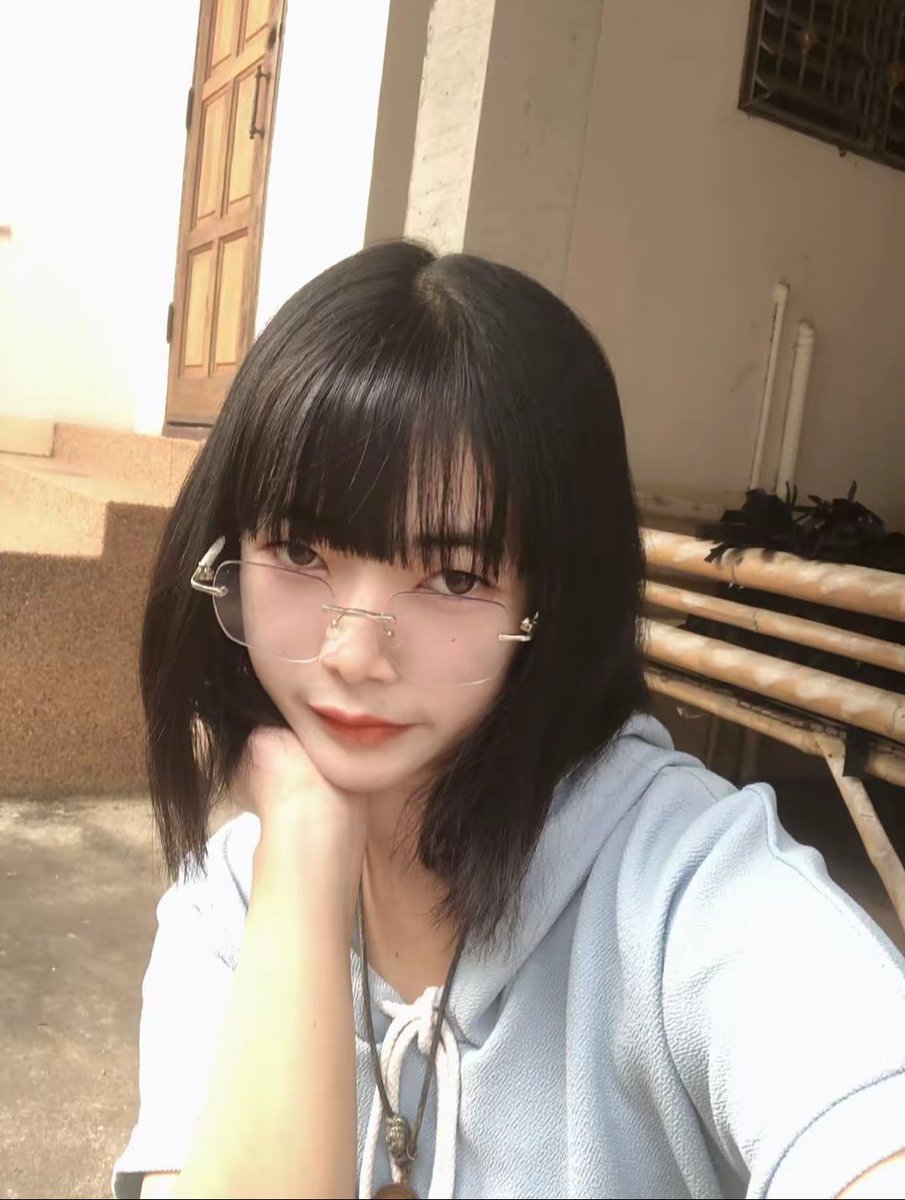 Nyssiwe's tweet photo. Hallow #femboy #cder #mlm https://t.co/Q1CGWdnLc4