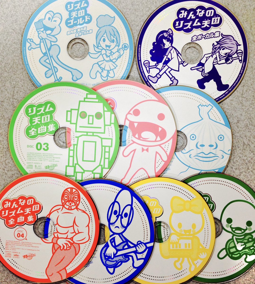 okana5account's tweet photo. リズム天国20年おめでとうございます！持ってるCDを並べた時の写真でお祝いさせて頂きます！
#リズム天国20周年 https://t.co/hSxPoREqN8