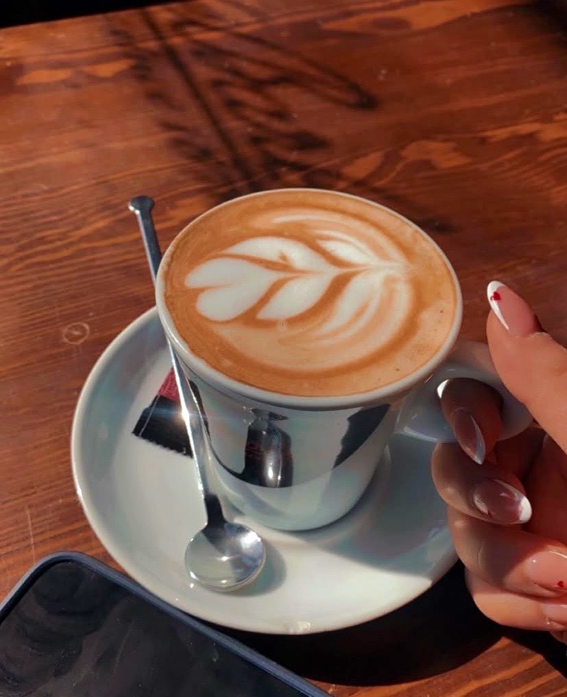 lll50l0's tweet photo. Coffee Break ناخذ 
وره اللطميات ما وراء الكواليس https://t.co/bWyf0fRn0E