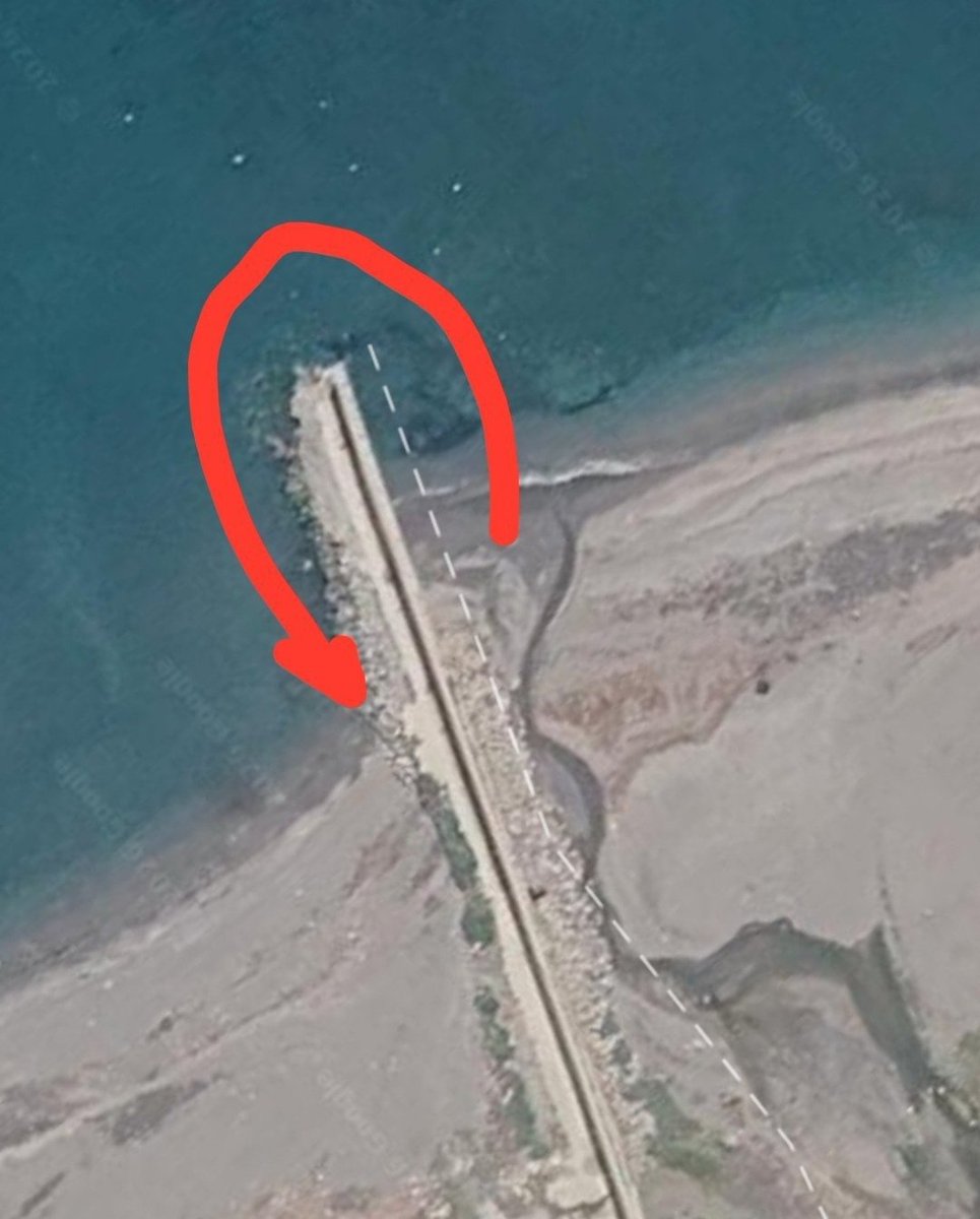 Chuliplus's tweet photo. Este es el recorrido, ¿cómo es posible qué con una profundidad de menos de 1m., dónde más cubre, se hayan  ahogado más de 90 personas? https://t.co/HY4Howl2OI