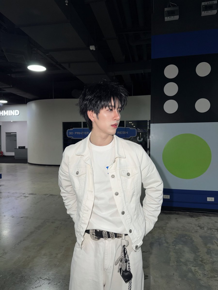 yj_mamark's tweet photo. Zeer rangsit 1st time สนุกมาก เต้นจนตาย กรี๊ดดดด คิดถึงทุกคน ขอบคุณที่มาหานะคับ รักๆๆๆๆๆๆๆ #MARK_Y2Z #Y2Z #MARKanuphan https://t.co/qTXxMPbX5B