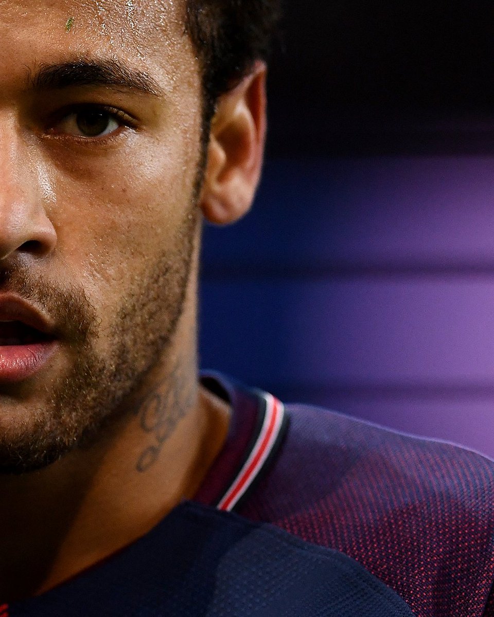 ChampionsLeague's tweet photo. Neymar 📸🔴🔵

#UCL https://t.co/8O5IFhkfkT
