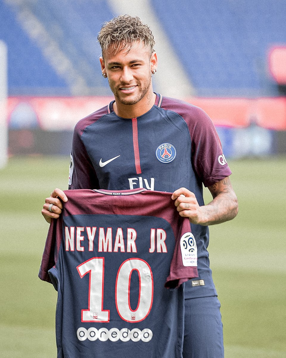 Antonwolfhs's tweet photo. 🚨 On this day in 2017, football history was made.

Neymar completed his record breaking €222 million move from Barcelona to PSG, becoming the most expensive player in football history. 💰🇧🇷

His transfer journey:
🔹 Santos ➡️ Barcelona — €88M
🔹 Barcelona ➡️ PSG — €222M 🌍💥
🔹 PSG ➡️ Al Hilal — €90M
🔹 Al Hilal ➡️ Santos — Free Transfer

📊 Total transfer fees generated: €400 million, The highest cumulative transfer fee in football history.

9 years later, the €222 million move to PSG still stands as the most expensive transfer ever. A deal that changed football forever. ⚽🔥