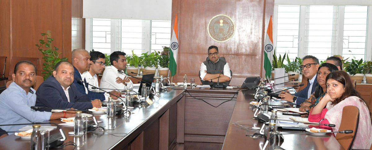 TelanganaCS's tweet photo. Chief Secretary Shri @sjaju1, IAS today held a meeting with the World Bank Digital–Asia Pacific Regional Director Mahesh Uttamchandani and team at the Telangana Secretariat.

Discussions focused on strengthening #MeeSeva centres, Digital Governance, AI, Cyber Security, Digital Public Infrastructure (DPI), new Data Centres, T-Fiber expansion, and creating IT-enabled employment opportunities for youth. The Chief Secretary also directed officials to expedite T-Fiber works and ensure quality digital services reach every citizen.

#Telangana
#DigitalGovernance 
#CyberSecurity 
#TFiber