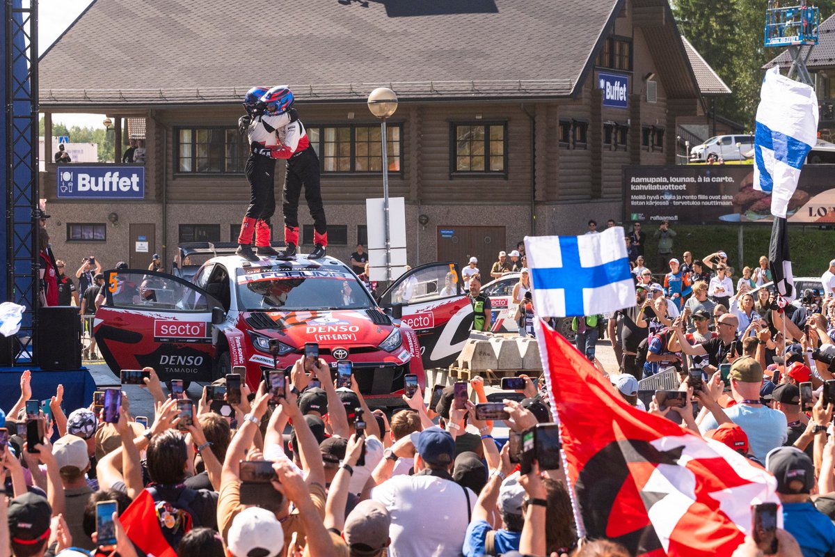 AcropolisRally's tweet photo. 🏆 Νικητές του @RallyFinland  🇫🇮 οι @samipajari (🇫🇮) / @SalminenMarko (🇫🇮) με Toyota GR Yaris Rally1 / @TGR_WRC! 

Στη 2η θέση τερμάτισαν οι @OliverSolberg01  (🇸🇪) / @EAERallying (🇬🇧) με Toyota GR Yaris Rally1 / @TGR_WRC και στην 3η οι @ElfynEvans (🇬🇧) / @scottmartinat (🇬🇧) με Toyota GR Yaris Rally1 / @TGR_WRC.

🏆 WRC2: Οι @robertvirves  (🇪🇪) - Jakko Viilo (🇪🇪) με Škoda Fabia RS!

#RallyFinland #WRC