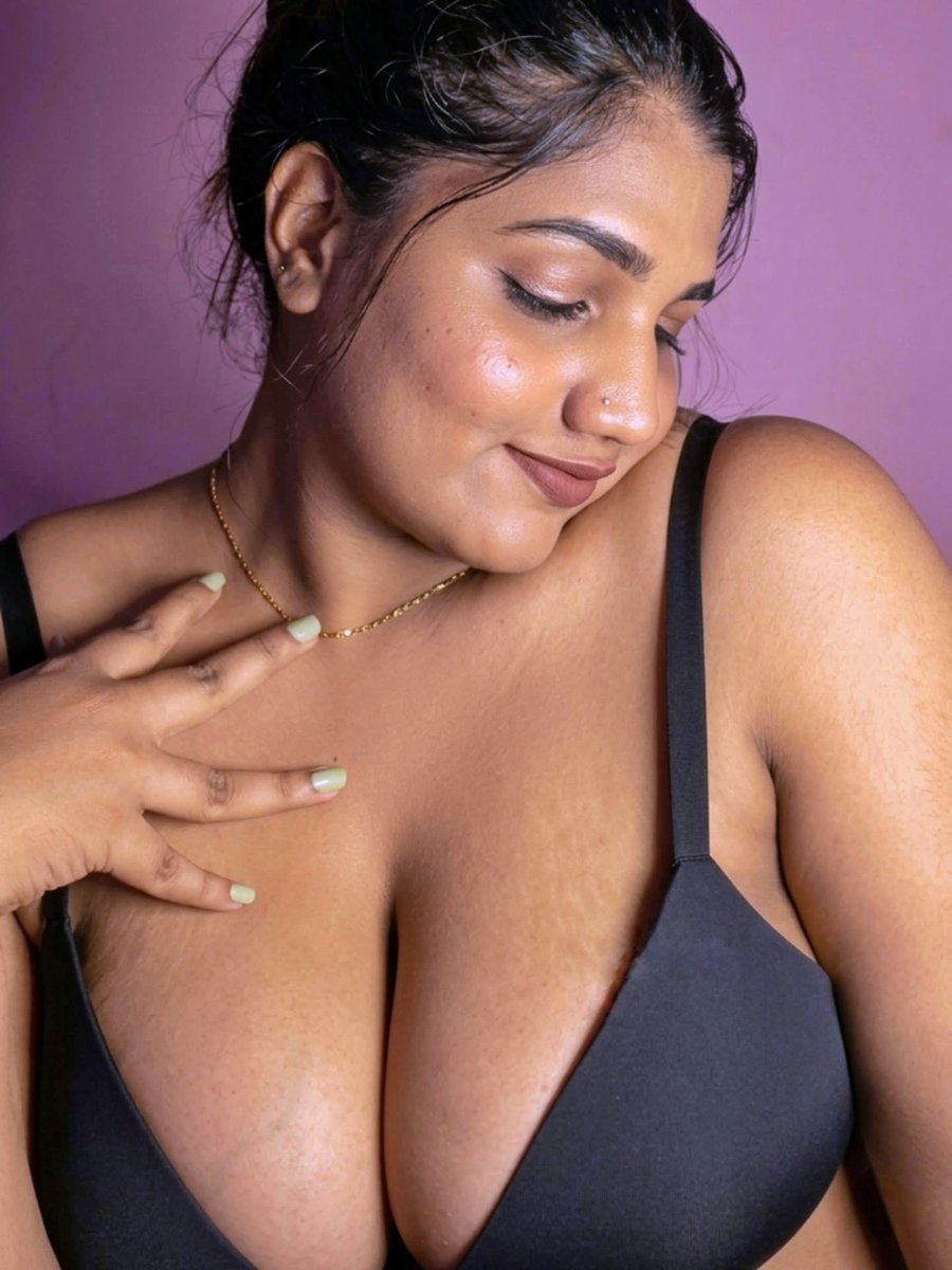 KirukkuPai42007's tweet photo. சிறிய கரப்பான் பூச்சிக்கே 
பயப்படும் அவள்..

என் பாம்பை பார்த்ததும் 
வெட்கப்படுகிறாள்.... https://t.co/MeagkWT7sL