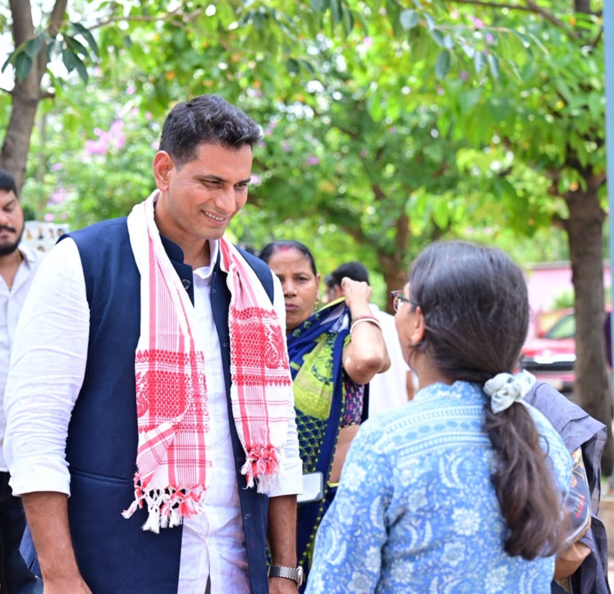 Devendra_1925's tweet photo. भेंट मुलाकात भिलाई सेक्टर 5 निवास कार्यालय । https://t.co/xGZtmtcFqc