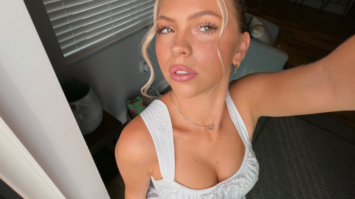 influllove's tweet photo. Faceporn forever https://t.co/hpnoFqW7WV