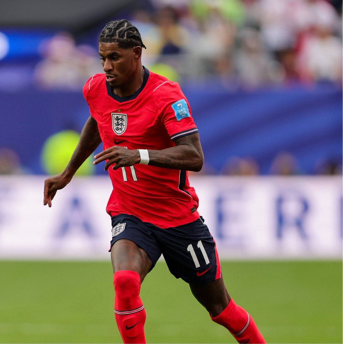 centredevils's tweet photo. 🚨🚨| NEW: Kobbie Mainoo, Lisandro Martinez and Marcus Rashford are set to return to Manchester United after the PSG match, while the club are training in Ireland. [@TyMarshall_MEN] https://t.co/04qahmdTNT