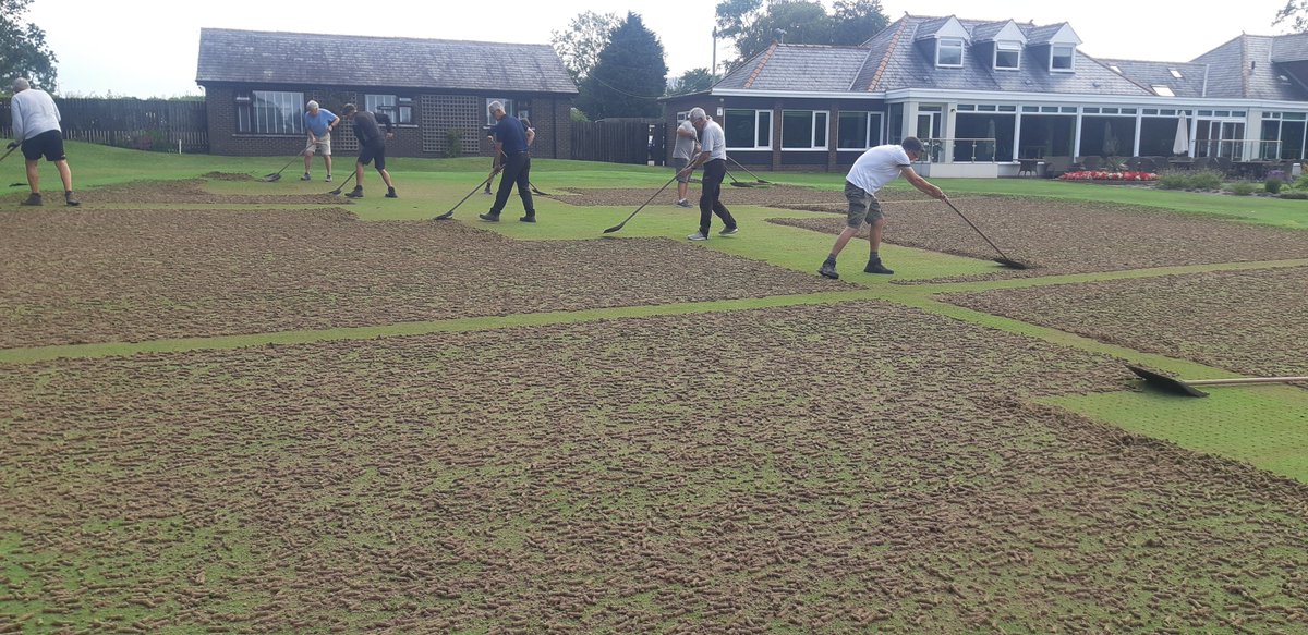 Clitheroegreens's tweet photo. Thanks to the volunteers who turned up this morning to help clear the cores of the greens, it makes a big difference having the help.All greens now cored &amp; cleared &amp; the 1st application of dressing is now under way. https://t.co/XkUHpTXLT5
