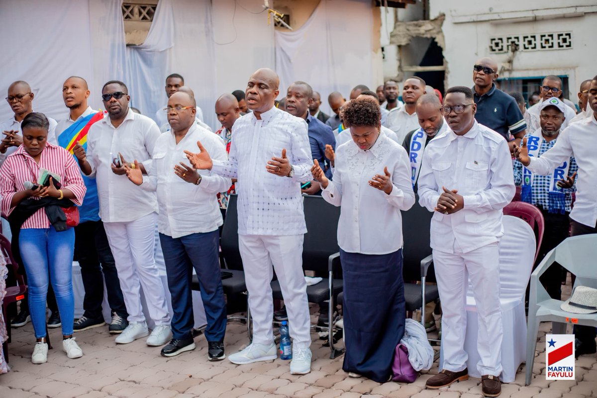 MunkinaGbede's tweet photo. 🎙Merci à vous Président élu @MartinFayulu pour cet exemple marquant de patriotisme. Votre engagement démontre qu'un vrai leader met toujours son peuple au centre de ses priorités. Par ces actions, notre jeunesse garde vivante l'histoire du Congo.

Gratitude aux cadres et militants de l’ECiDé pour leur soutien indéfectible à nos frères et sœurs frappés par l’agression étrangère et par l’irresponsabilité des dirigeants d'hier et d'aujourd'hui. 

M.G.C