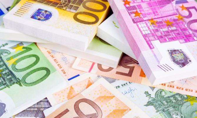 CamCom_gov's tweet photo. Nuove risorse per favorire l'accesso al #credito per le #imprese ferraresi e ravennati: la #Cameradicommercio di Ferrara Ravenna, attraverso i #Confidi, mette a disposizione mezzo milione di euro per sostenere il sistema produttivo locale
https://t.co/Jo0pgVuYGZ https://t.co/d8LDvDULE9