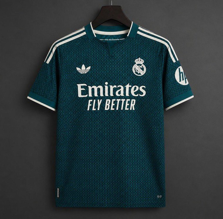 SoyAnteto's tweet photo. 🚨 SORTEO INTERNACIONAL DE LA NUEVA CAMISETA DEL REAL MADRID 🚨

Requisitos para participar: 

 Dar RT a este tuit y seguir a @SoyAnteto y a @yan_diomande49 . 

*OPCIONAL* 
Mencionar a un amigo (doble participación) https://t.co/8r6sQwrPpT