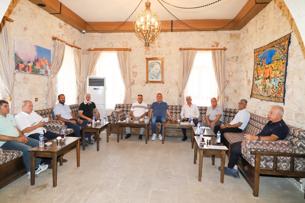 enginugurh's tweet photo. Ağustos Ayı Olağanüstü Belediye Meclis Toplantısı, Meclis Üyelerimizin katılımıyla gerçekleştirdik. Alınan kararların ilçemiz için hayırlı olmasını temenni ediyorum. https://t.co/N4y2lmThXx