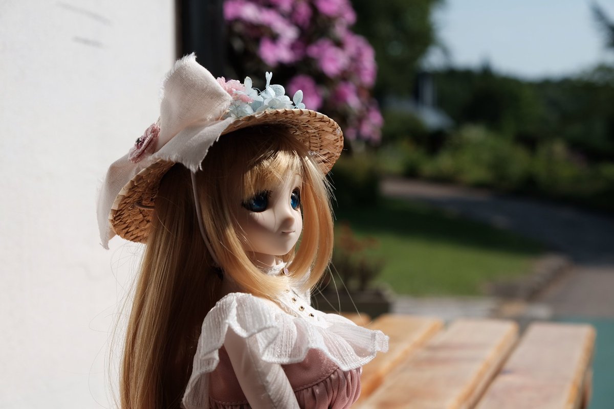 素敵なドール用の麦わら帽子アレンジ！ 可愛いですね〜🥰 ＊牧歌の里