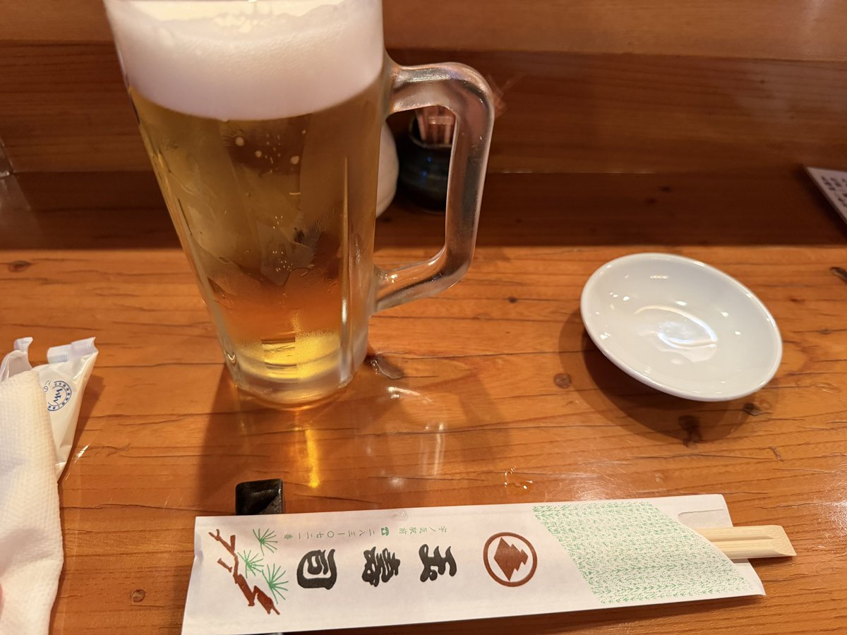 AreusHades's tweet photo. とある無人駅で次の電車の待ち時間が30分と聞いて…思わず駅前の寿司屋に… https://t.co/MC8iquFigg