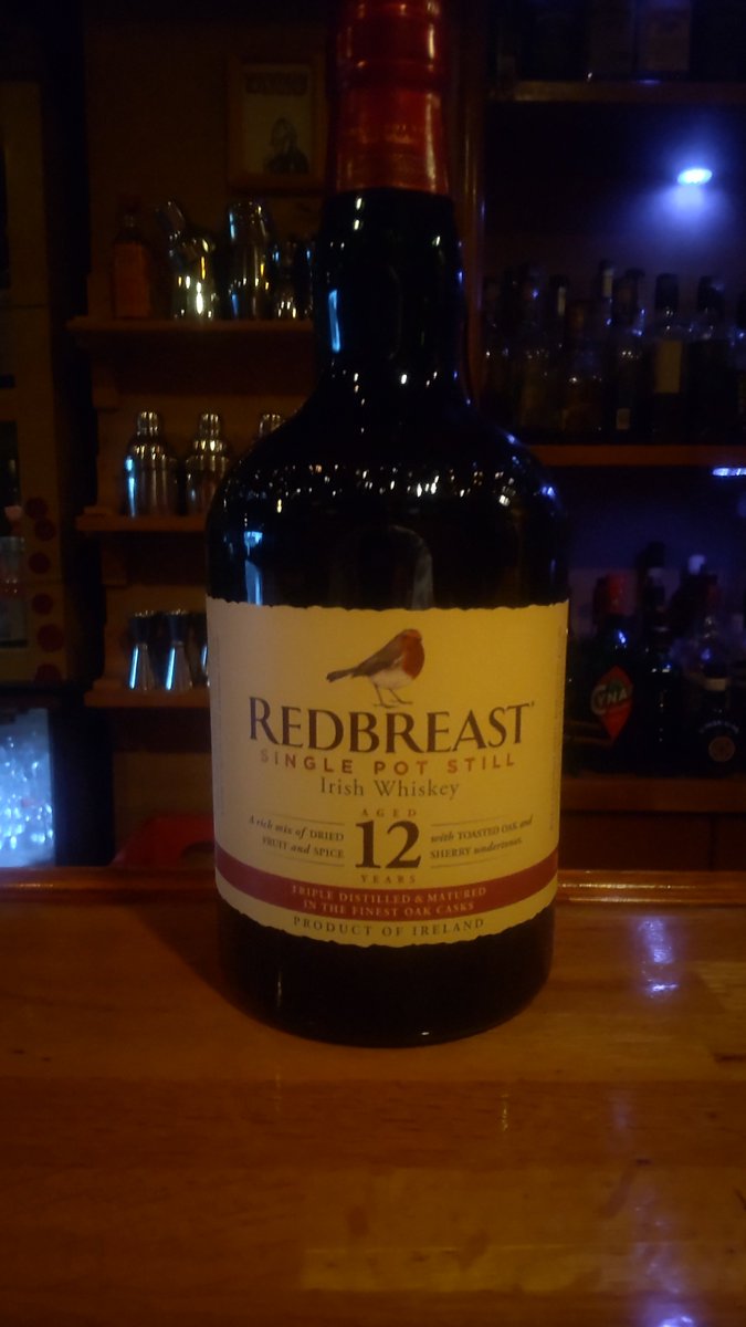 barhalftone's tweet photo. しばらく欠品しててすみませんでした。
やっとこ再入荷シリーズ

REDBREAST 12
レッドブレスト 12年

シングルポットスチルの美味しいアイリッシュウイスキー

でございます。

#redbreast #レッドブレスト https://t.co/XRtd5ke4Fp