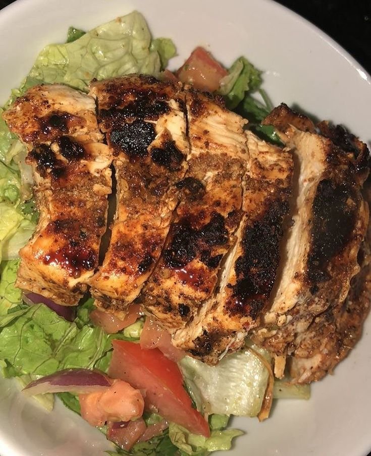 FooDPointd8's tweet photo. Grilled to perfection, served with freshness. https://t.co/q0JnpIgziS