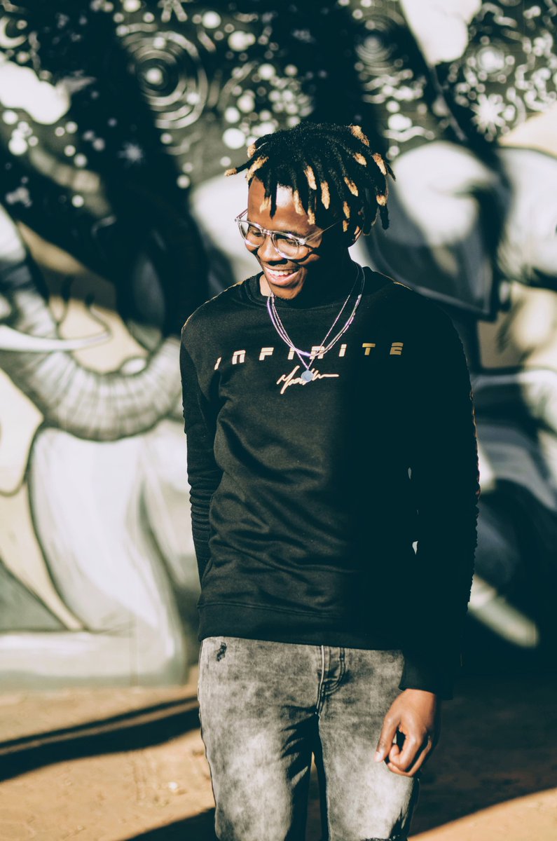 SiyaDaKid's tweet photo. Who got the dopest hip hop song out now? #newmusic #loading #southafrica https://t.co/2p1mqCMumI
