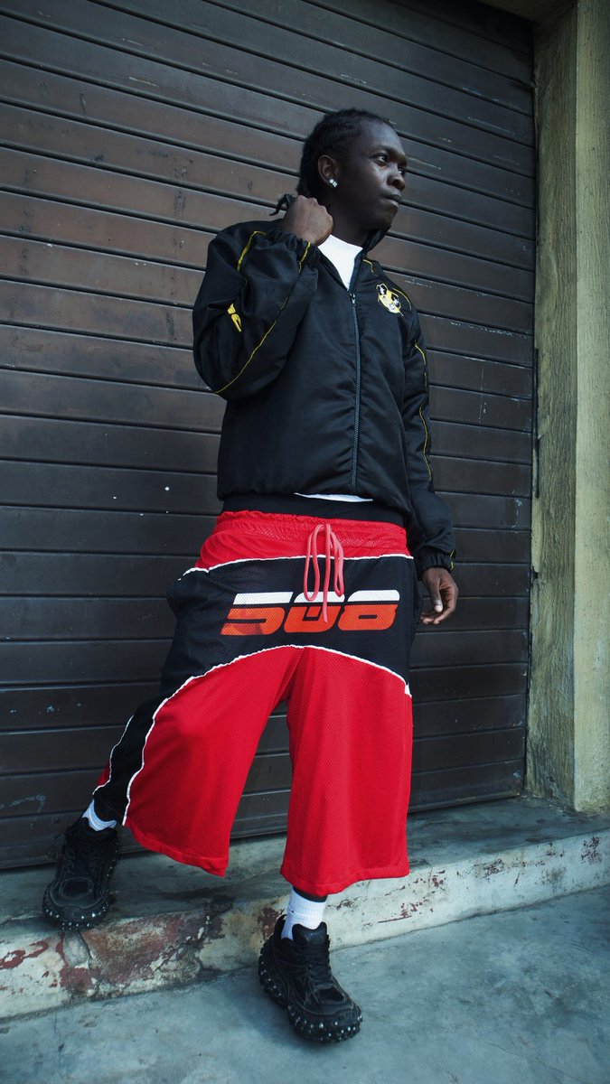monsieur508's tweet photo. SOME STILLS FROM LAST SHOOT 
📸: @dontblamelateef 
🦹🏾‍♂️: @619confidentia1 
🦹🏾‍♀️: @sawhebah https://t.co/lgc0FKcHCj