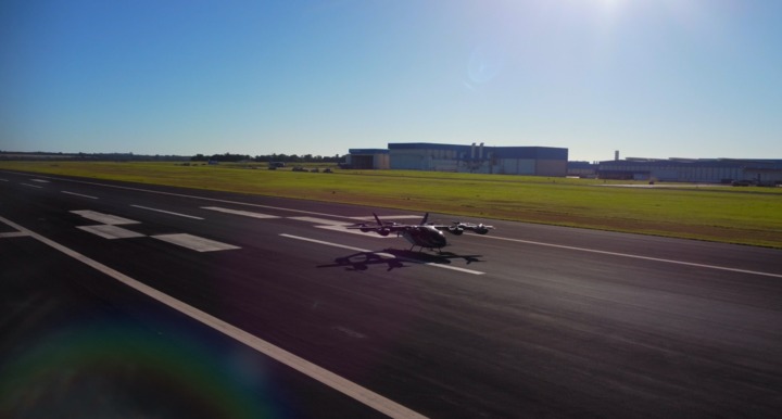 airwaysmagazine's tweet photo. 🔴 Eve Air Mobility announced that its engineering prototype has completed its first partial transition flight, marking an important milestone in the development and testing of the company’s electric vertical takeoff and landing (eVTOL) aircraft. https://t.co/rYGUhcwioi