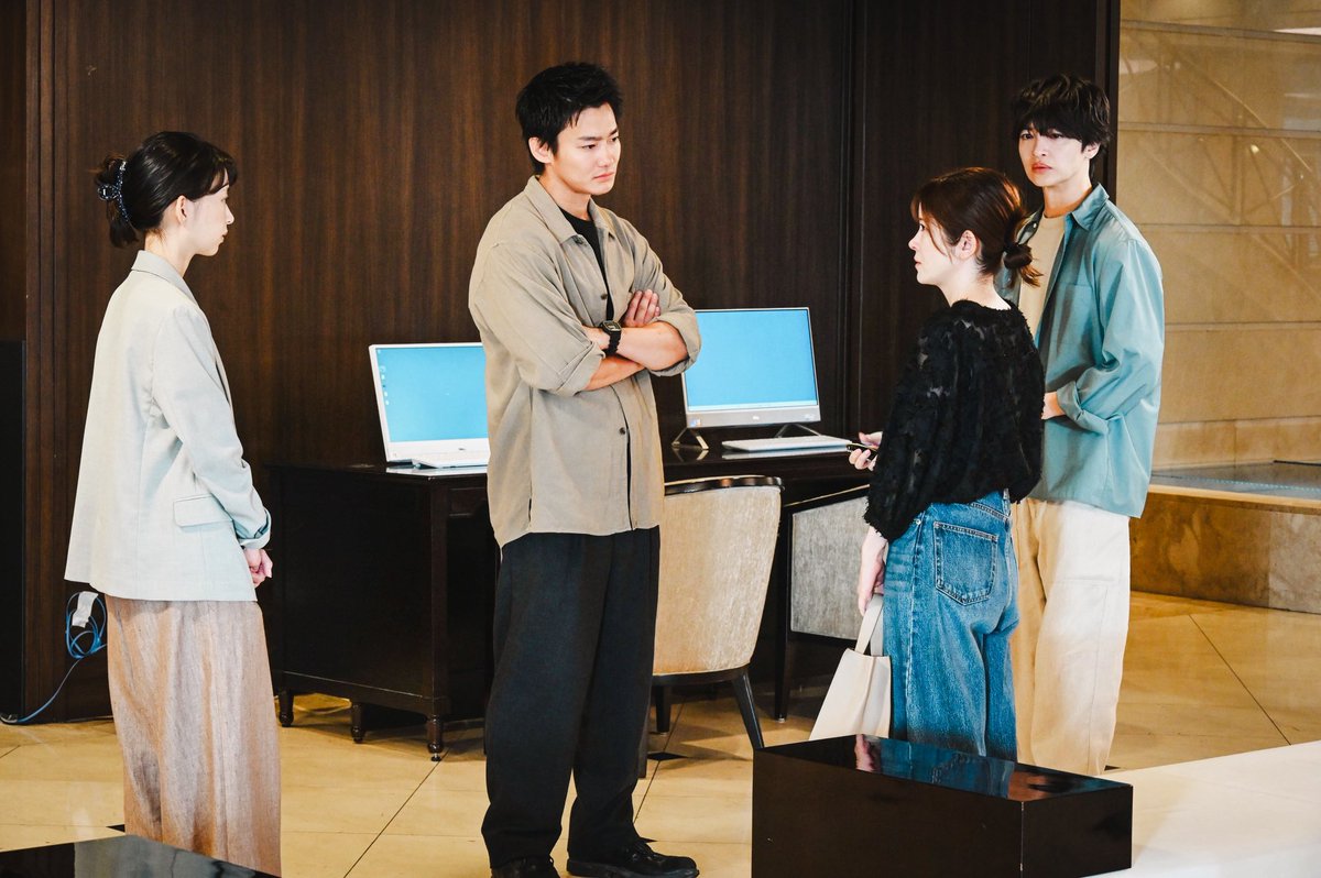 drama_myfiction's tweet photo. - 第𝟓話 -

「記憶が戻られたんですよね？」
「私は殺してない」

全てを思い出した真弓から語られた
壮絶な過去とは…

▼ 𝐓𝐕𝐞𝐫で見逃し配信中 ▼
https://t.co/Du9t24O0Qx

#マイフィクション
第𝟔話 𝟖月𝟗日(日)よる𝟏𝟎時𝟏𝟓分

#玉森裕太 #森川葵 #宮澤エマ #野村周平 https://t.co/0udY1wxqYl
