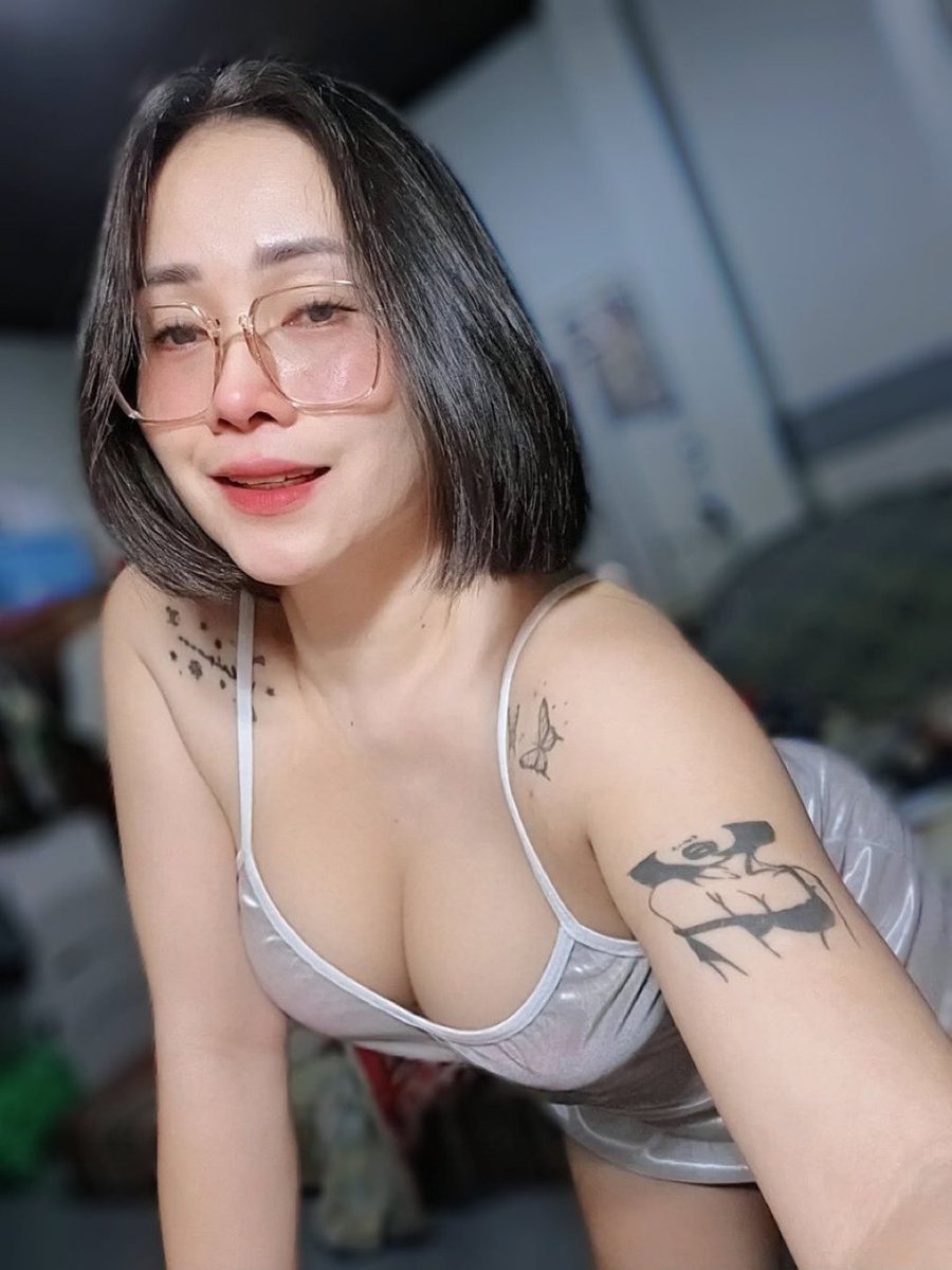 listrikz's tweet photo. คิวว่างพร้อมคอล วีดีโอคอล สาวอวบขี้เงี่ยนเงี่ยนหีเงี่ยนควย นมใหญ่หีใหญ่ คอลเสียว เปิดกล้อง
ยืมเมจForลั่น ซักว่าวเบ็ดหีโชว์หีโชว์นม
#rtxxdm 

ID coomoo57

คลิปช่วยตัวเอง คลิปส่วนตัว
คลิปเย็ดมันๆ
#รับเปิดกล้อง #คอลเสียว #รับคอล #เปิดกล้อง https://t.co/dORDIiN0hf