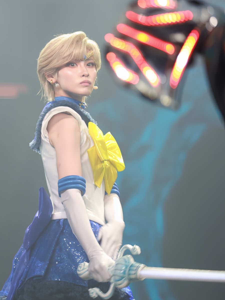 itm_nlab's tweet photo. 美少女戦士セーラームーン-Shining Theater Shinagawa Tokyo-
第2期スタート🫯︎🌟

🆕ライブ中に戦士から一部のゲストに
「Special Card」配布🌙

▼どのタイミングで？配布の詳細と実物を見る
https://t.co/qohAWRUkZF https://t.co/JcFBmwYdRo