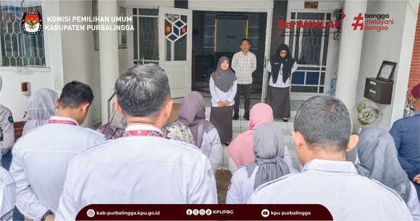 KPUPBG's tweet photo. #Temanpemilih Bertempat di halaman kantor KPU Kab. Purbalingga pada Senin, 3 Agustus 2026, KPU Kabupaten Purbalingga melaksanaan Apel Pagi Pengarahan https://t.co/1AElfe1rdR