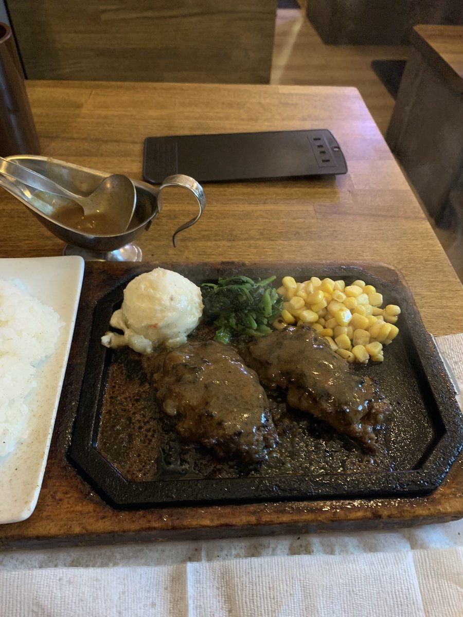 Acbwn's tweet photo. 久しぶりのゴールドラッシュ🥩 https://t.co/yjrbGQYamU