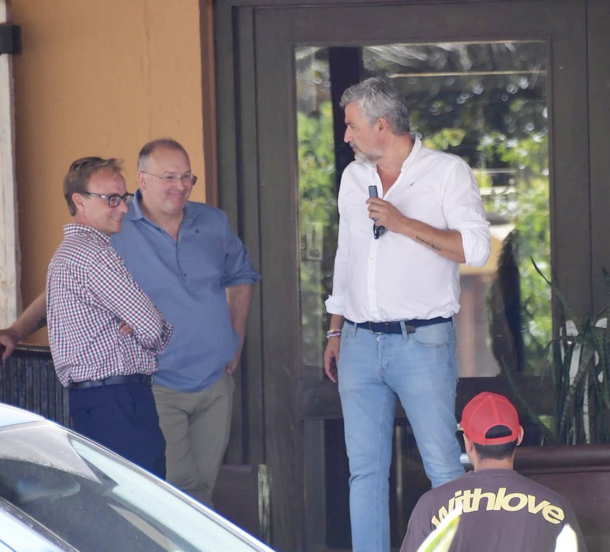 oscar_puente_'s tweet photo. Zopellari al
Igual que Alvise, Ndongo etc. son escuadristas al servicio del PP. Ellos los financian y los utilizan para acosar a los políticos de izquierdas y sembrar el odio. Que el PP no venga a decir que viene a unir nada, cuando son los principales separadores de este país. https://t.co/VmRFF79gAP