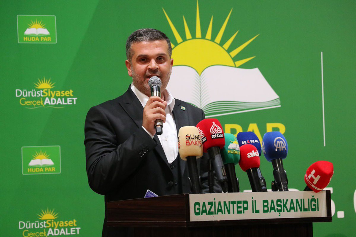 antephudapar's tweet photo. Görevini devreden İl Başkanımız Sayın Faruk Göçer'e ve kıymetli yönetimine emek ve hizmetlerinden dolayı teşekkür ediyoruz.

İl Başkanlığı görevine seçilen Sayın Mustafa Kaya'yı ve kıymetli yönetimini tebrik ediyor, yeni görevlerinde muvaffakiyetler diliyoruz.

#Gaziantep https://t.co/gvgRBn7Lho