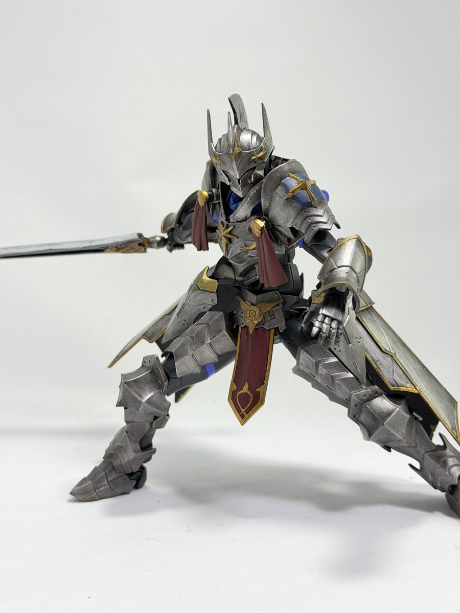 KamiPasiri's tweet photo. 剣聖　ガイウス

ジョブ：コマンダーパラディン(CLASS Ⅳ)

剣技の研鑽にしか興味が無いマクシミリア。
ガルガン島に財宝目当てで多数の冒険者が集うと聞き、更なる研鑽の為に強者を求め争奪戦に参加する。

#30MF財宝争奪戦
#武術で参戦 https://t.co/YIwDpYHLiV