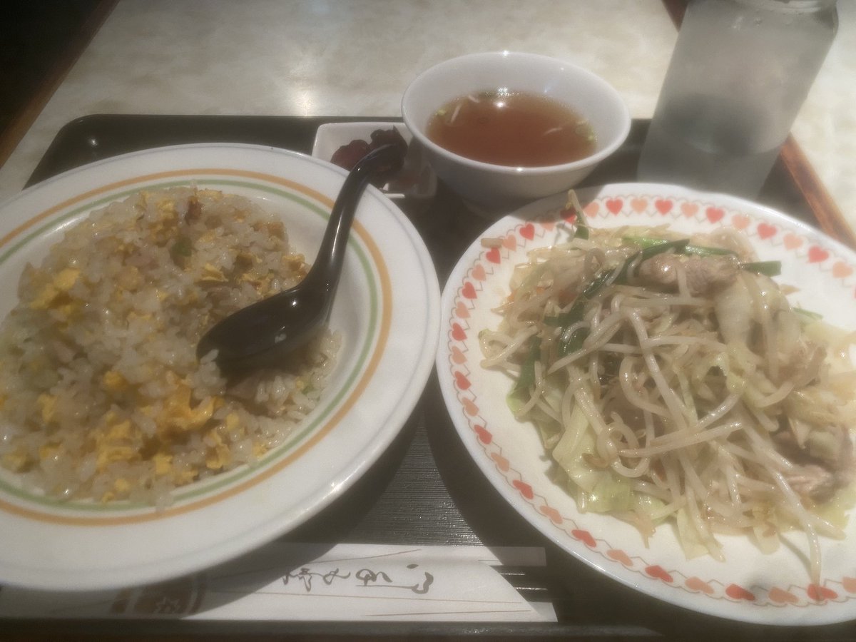 ROCK__LOVE's tweet photo. 本日購入本

イクサガミ愛蔵版/今村翔吾

名探偵のはらわた
名探偵のいけにえ/白井智之

神楽坂は町中華、上海ピーマンにて大盛り炒飯と肉野菜炒め。

この箱すらも開けてしまうのが勿体なく感じてしまう…っ

ビバ休日。 https://t.co/nVB6ekc9vV