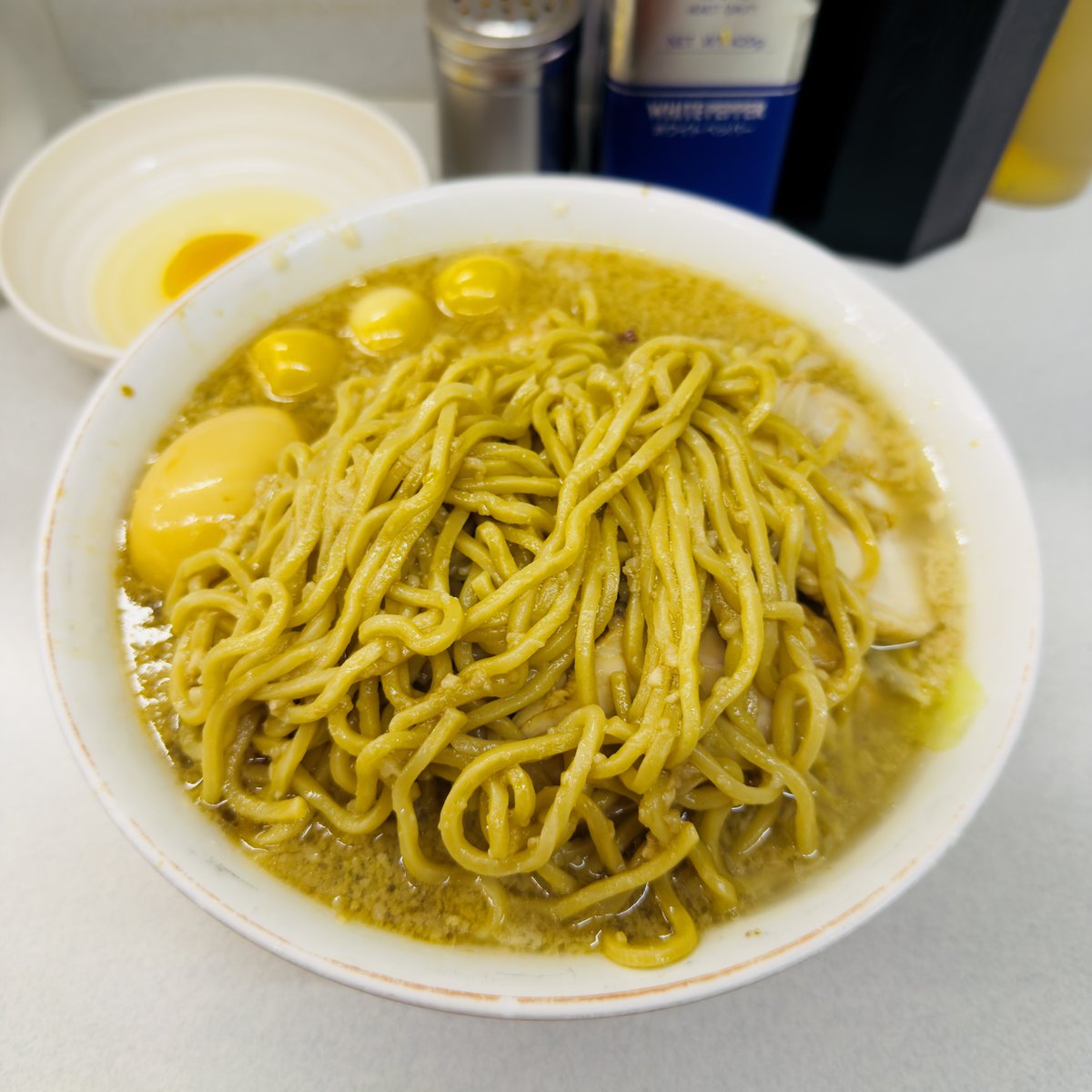 momoirof's tweet photo. ラーメン 神田店

美味すぎて自然に涙が出てくる。
後世にも語り継がれるべき文化遺産級ラーメン。 https://t.co/vuZ1eZhfhD