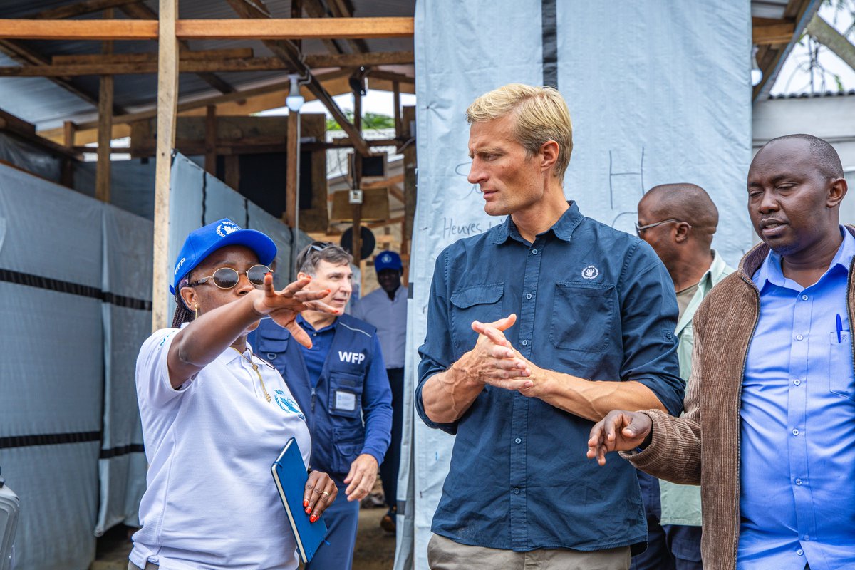 WFPChief's tweet photo. Leaving #DRC with one message: Ebola is moving fast, hitting people already facing conflict and hunger. Communities are key to ending it, but need support. @WFP offers logistics for health response, but food &amp; safety are essential. The world must step in, with speed &amp; resources. https://t.co/2swtfyn9sj