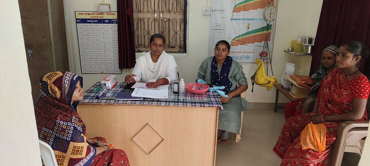 HwcBantiya's tweet photo. આજ રોજ આયુષમાન આરોગ્ય મંદિર બંટીયા ખાતે #ANCCLINIC નુ આયોજન કરવામાં આવ્યું તેમાં સગર્ભા સ્ત્રીઓ નું ચેક અપ કરવામાં આવ્યું અને જરૂરી માર્ગદર્શન આપવામાં આવ્યું.. #AncClinic #DietAdvice #HealthForAll #HealthyEats #tüfe #Yoga https://t.co/5GthfgQ0s9