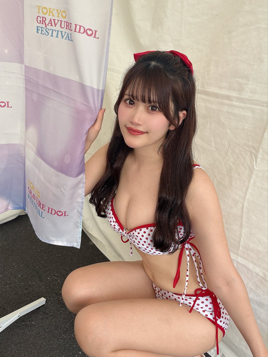 asu_kimikara's tweet photo. #TGIF 夏の週プレ賞 の
ネット投票が本日からスタート‼️
（締切は8/9まで）

今日から毎日無料で投票できるので応援よろしくお願いします>  ̫<🫶

🗳https://t.co/12VUUAbd2K https://t.co/j6zQLKvgcn